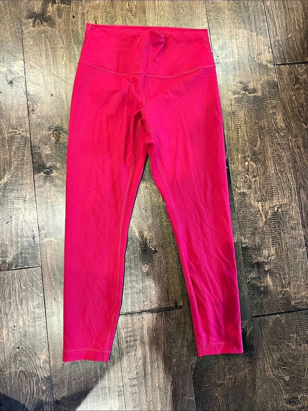 lululemon Wunder Under Leggings in Pink Size 10